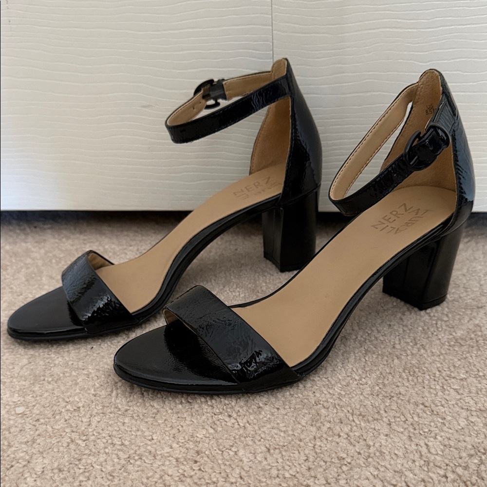 Naturalizer Black Patent Heels